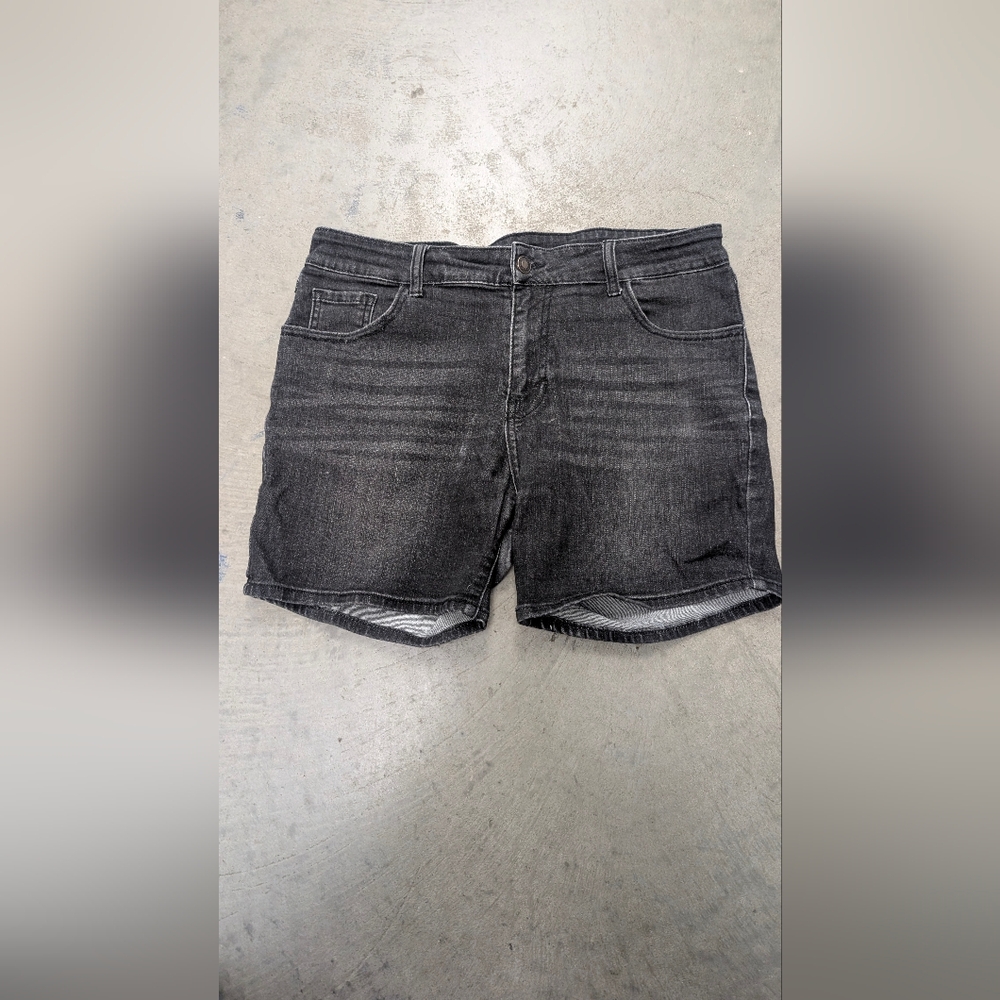 Timoteo Black Denim Shorts, Size 34